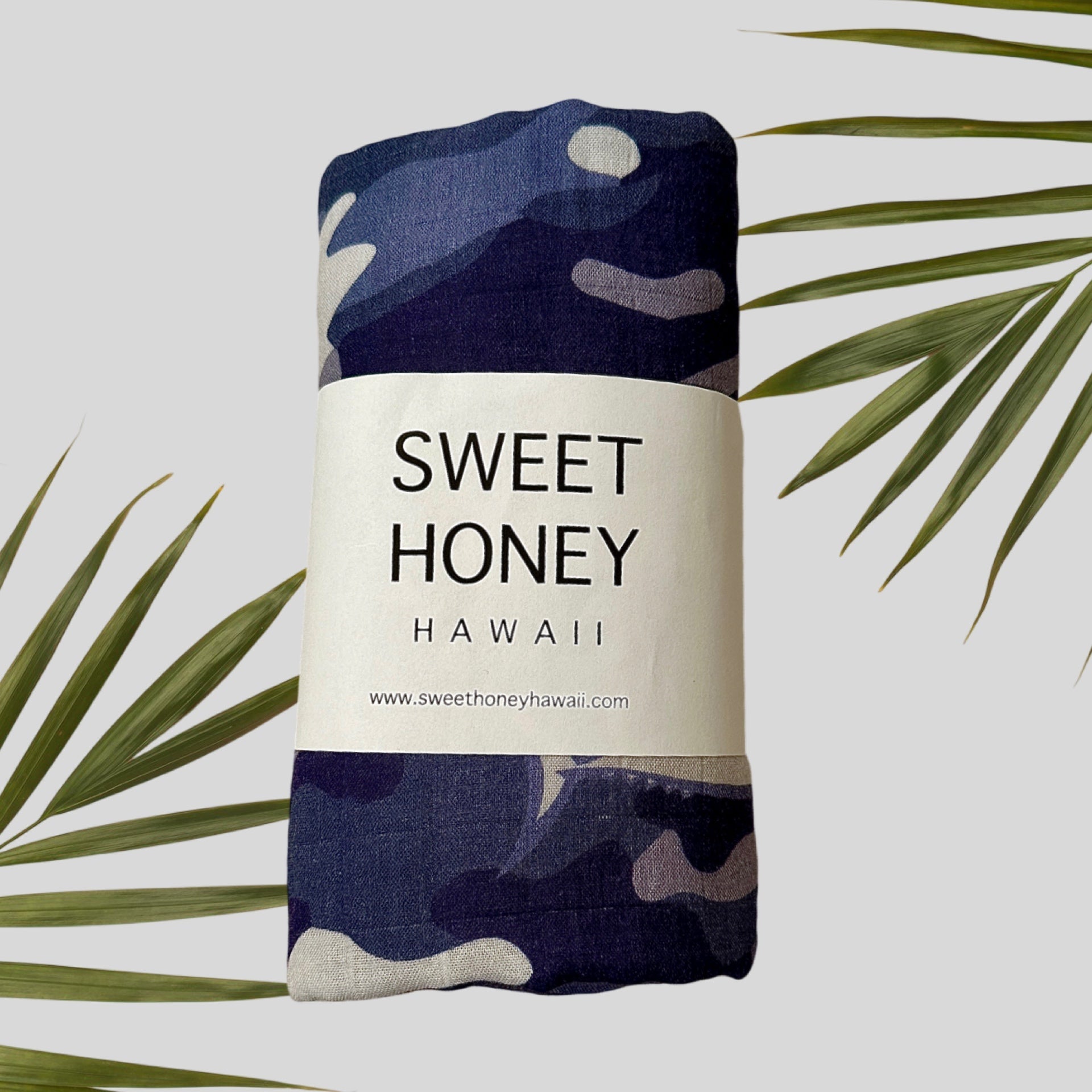 Ahi Shaka Bamboo Swaddle Blanket - Sweet Sweet Honey Hawaii