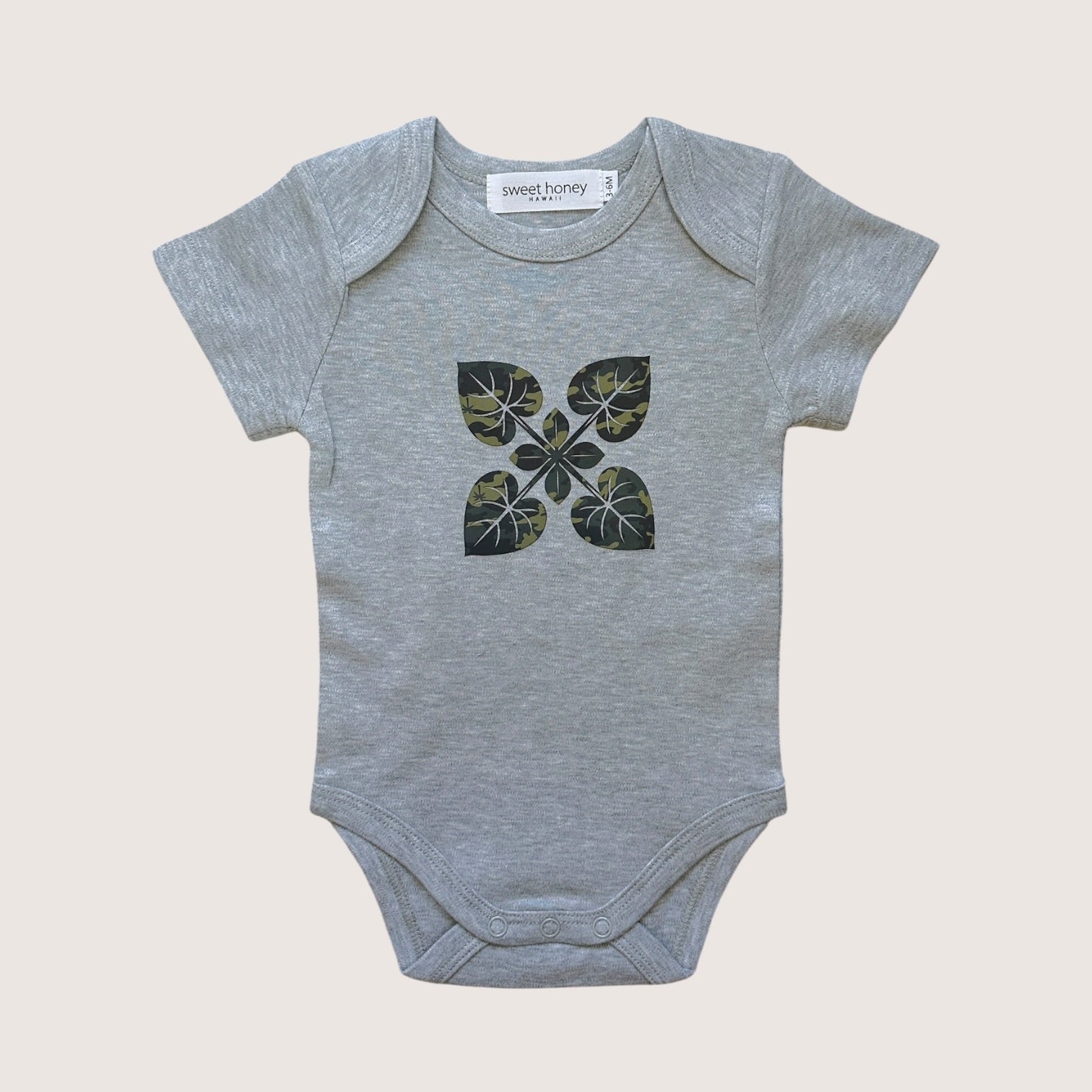 Kalo Quilt Grey onesie - Sweet Sweet Honey Hawaii