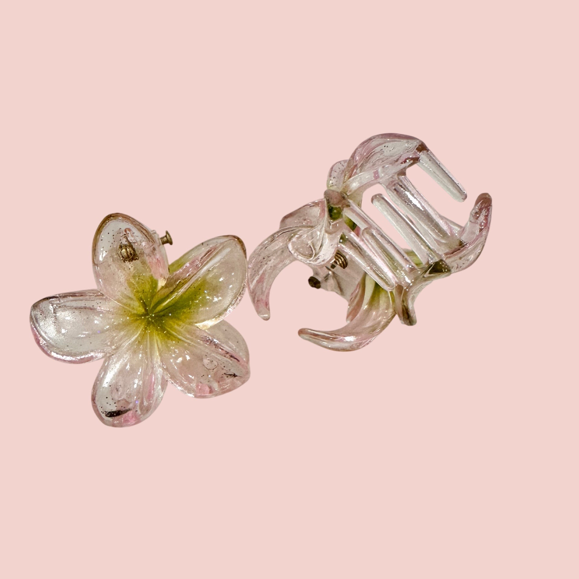 Plumeria Mini Clip: Clear/Green - Sweet Sweet Honey Hawaii